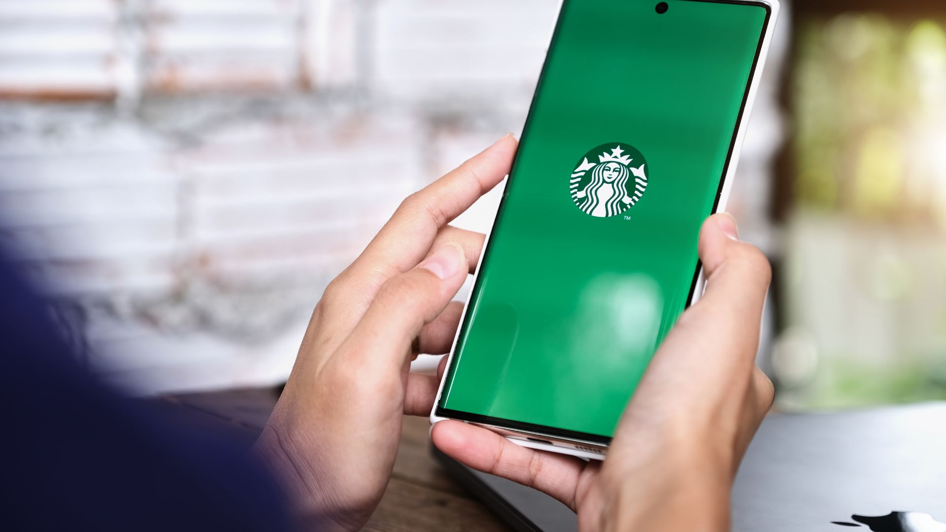 How Starbucks Uses Data Analytics to Personalize Programs